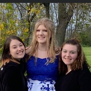 Meet your Posher, Veonica